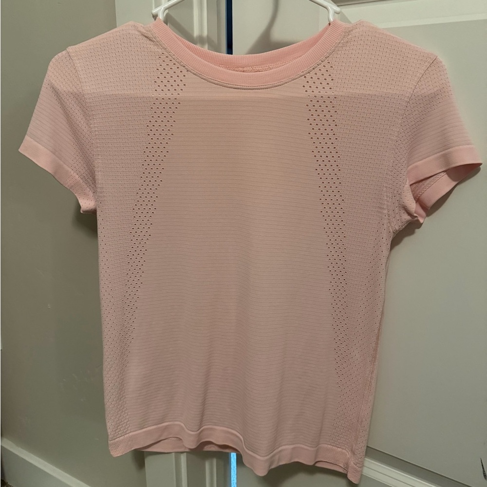 Lululemon T-Shirt